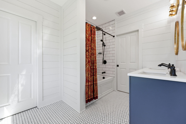 Listing Image 81