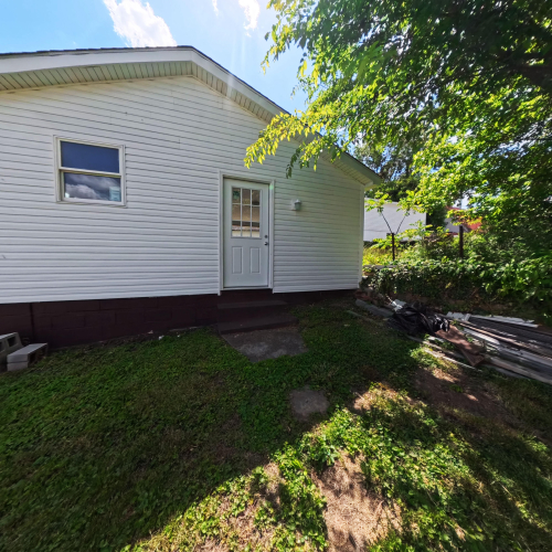 Listing Image 24