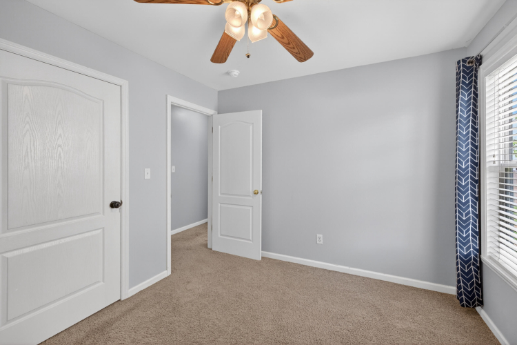 Listing Image 25
