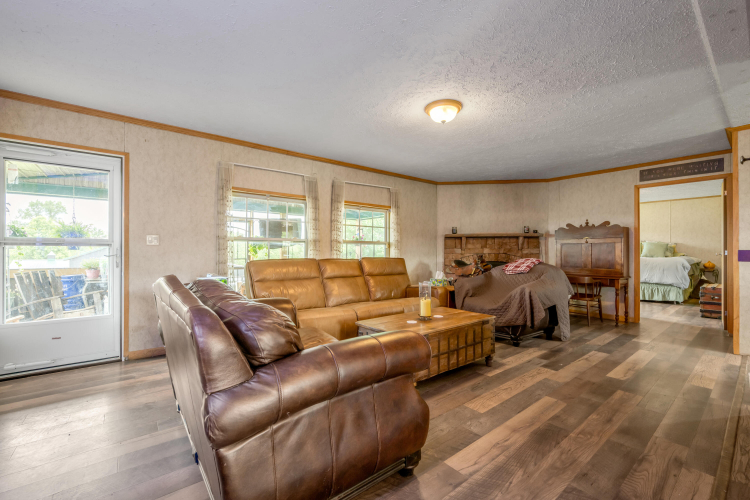 Listing Image 51