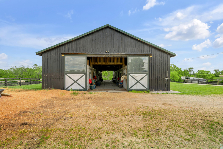 Listing Image 76
