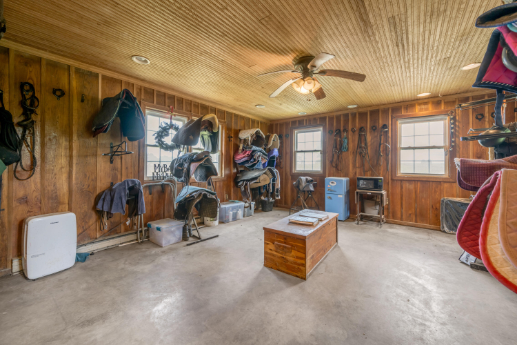 Listing Image 80