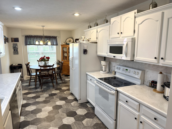 Listing Image 15