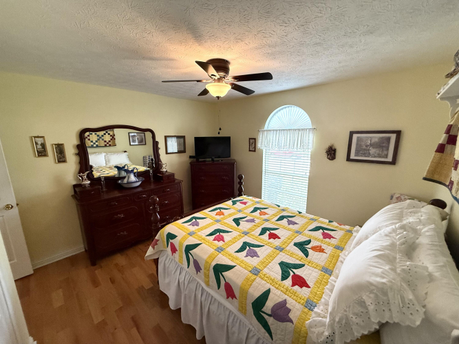 Listing Image 39