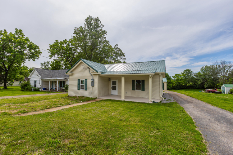 Listing Image 3