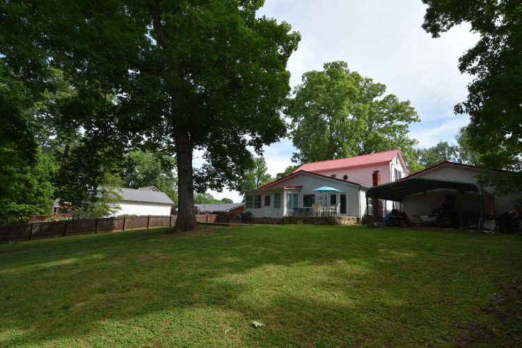 Listing Image 11