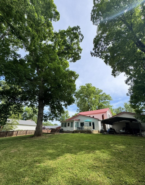 Listing Image 12