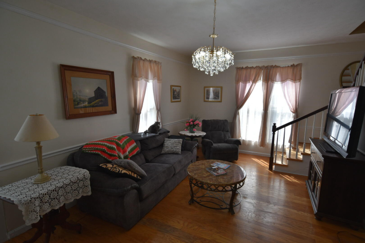 Listing Image 22