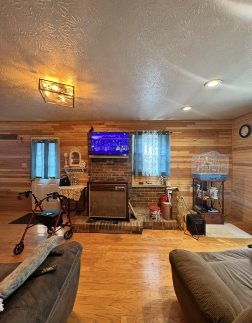 Listing Image 35