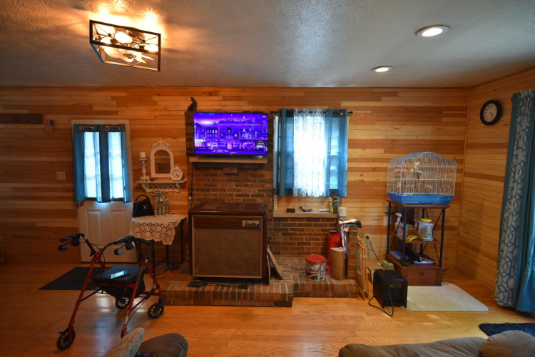 Listing Image 38