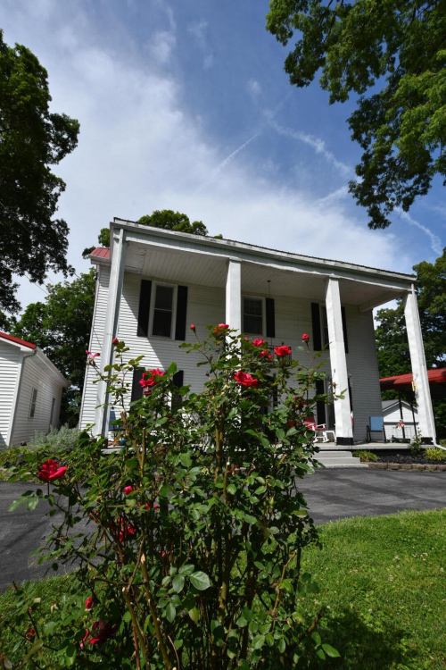 Listing Image 5