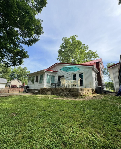 Listing Image 8