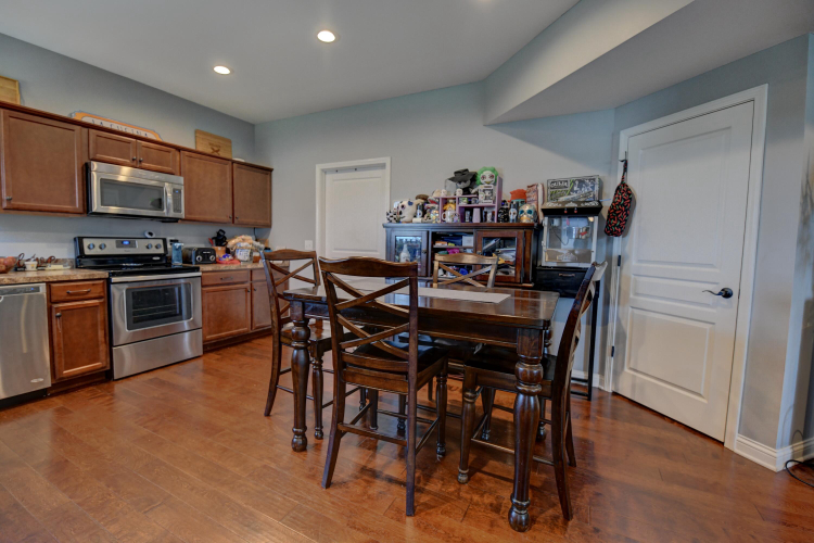 Listing Image 13