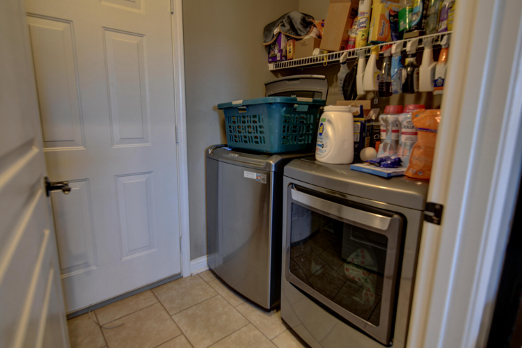Listing Image 16