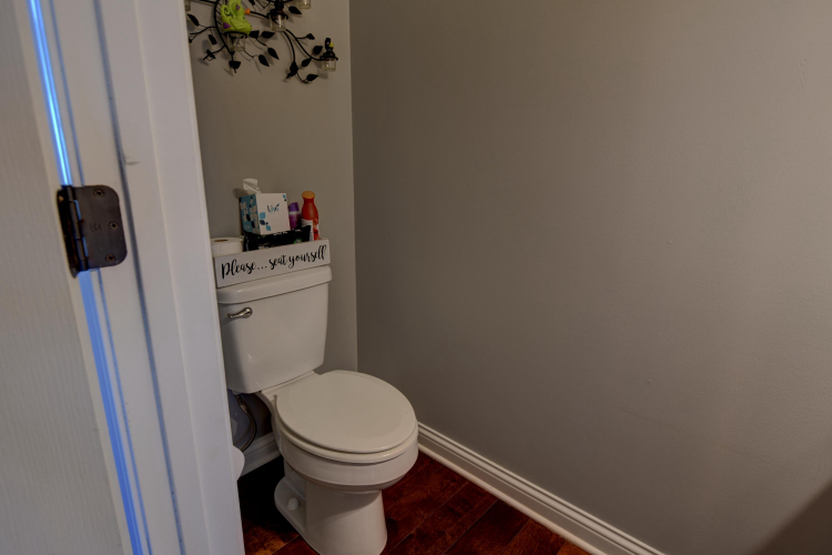Listing Image 17