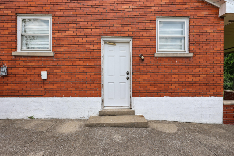 Listing Image 26