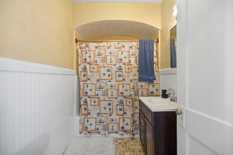 Listing Image 33