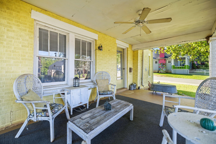 Listing Image 8