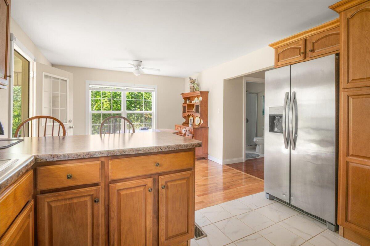 Listing Image 15