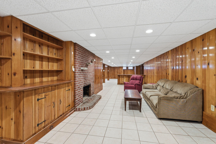 Listing Image 27