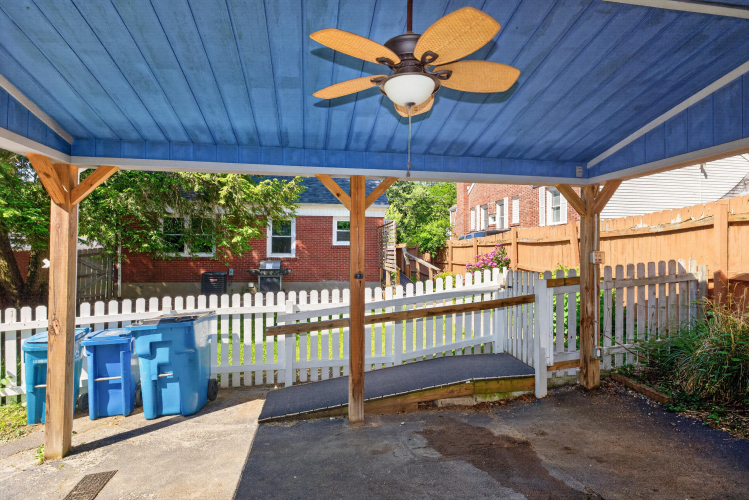 Listing Image 23