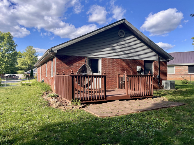 Listing Image 17