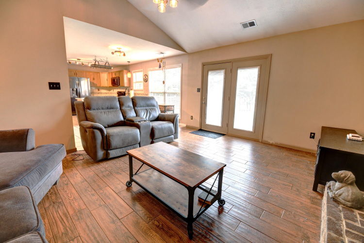 Listing Image 21