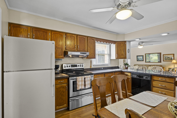 Listing Image 14