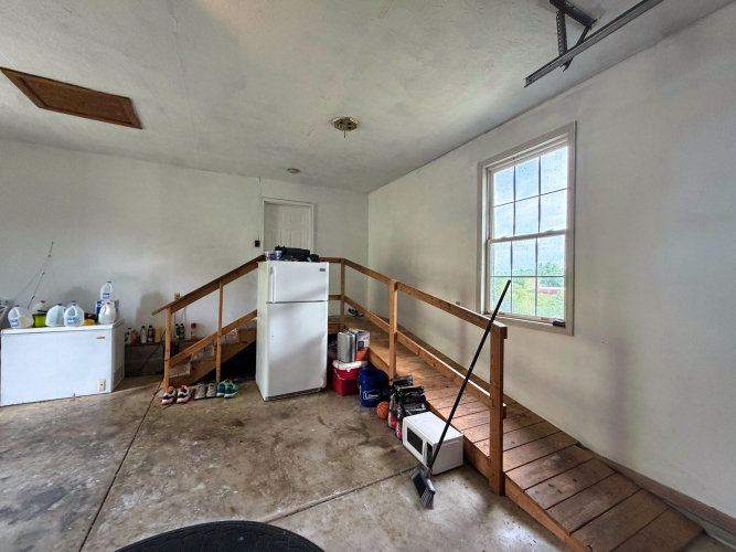 Listing Image 32