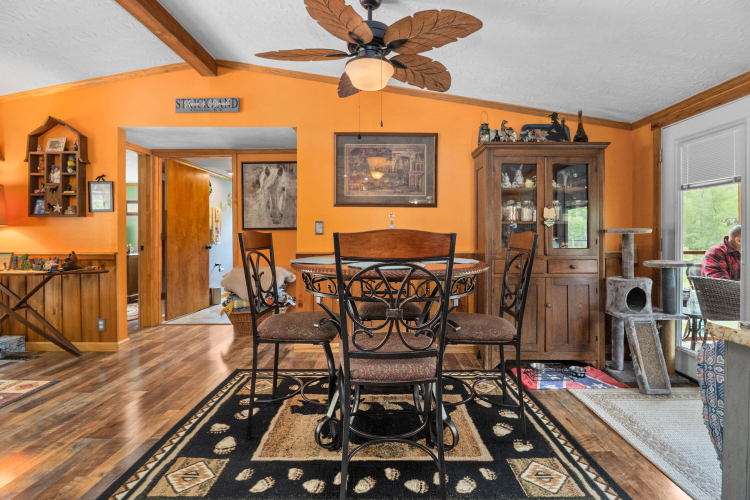 Listing Image 20