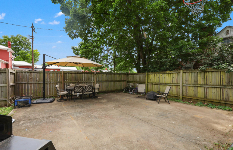 Listing Image 44
