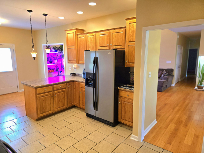 Listing Image 18