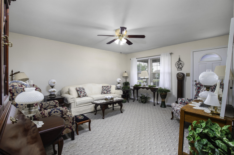 Listing Image 2