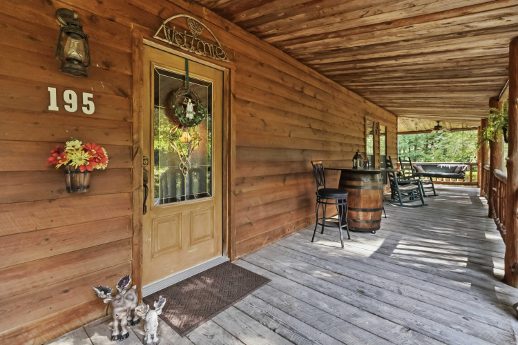 Listing Image 11