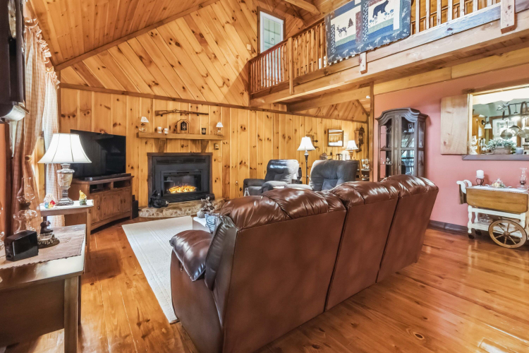 Listing Image 14