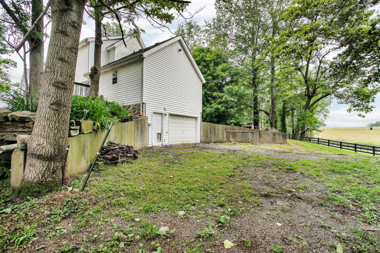 Listing Image 17