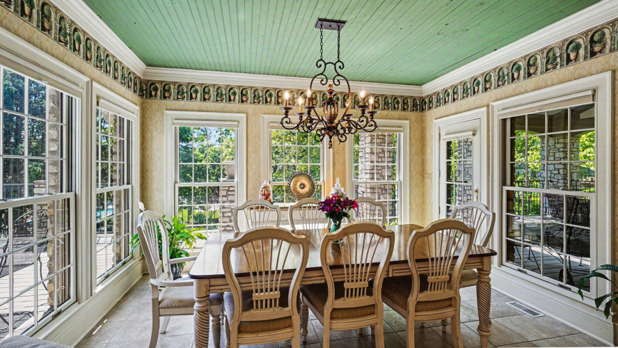 Listing Image 13