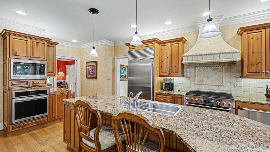 Listing Image 15