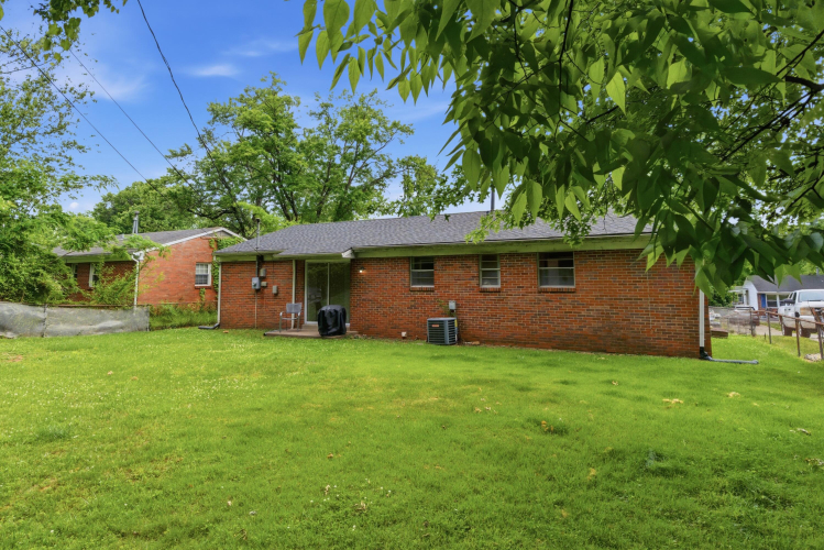 Listing Image 28