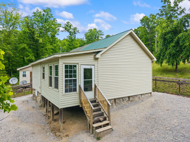 Listing Image 19