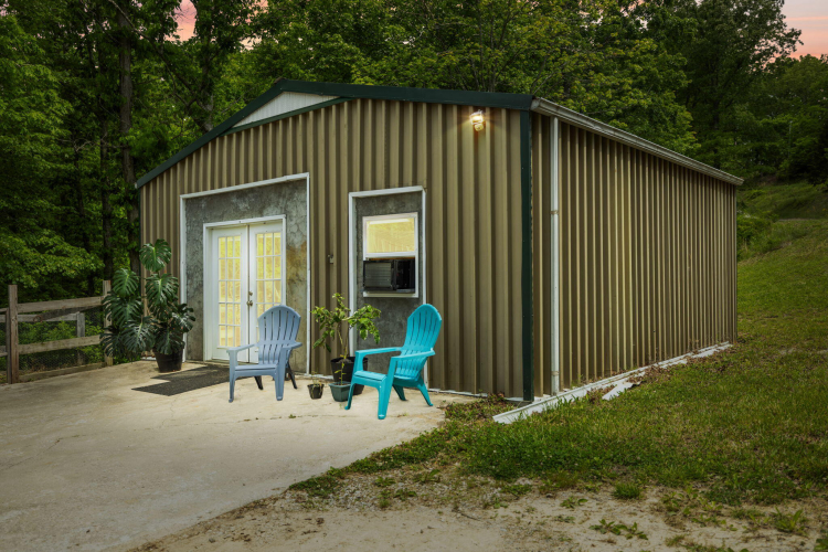 Listing Image 5