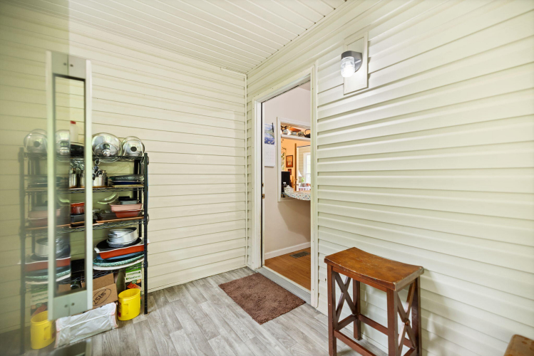 Listing Image 52