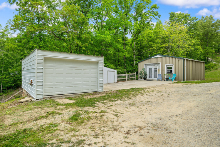 Listing Image 8