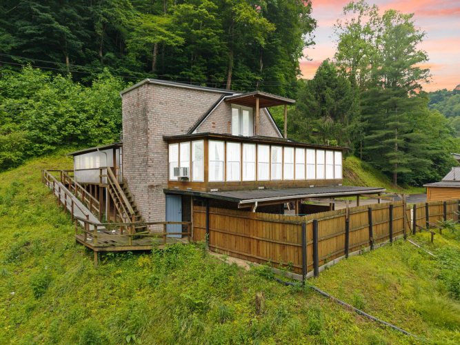 Listing Image 22