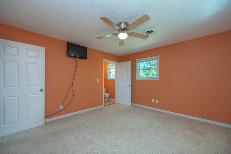 Listing Image 29
