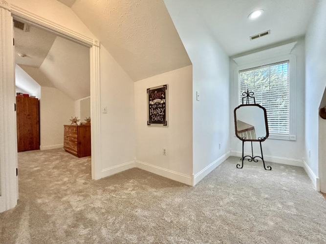 Listing Image 41