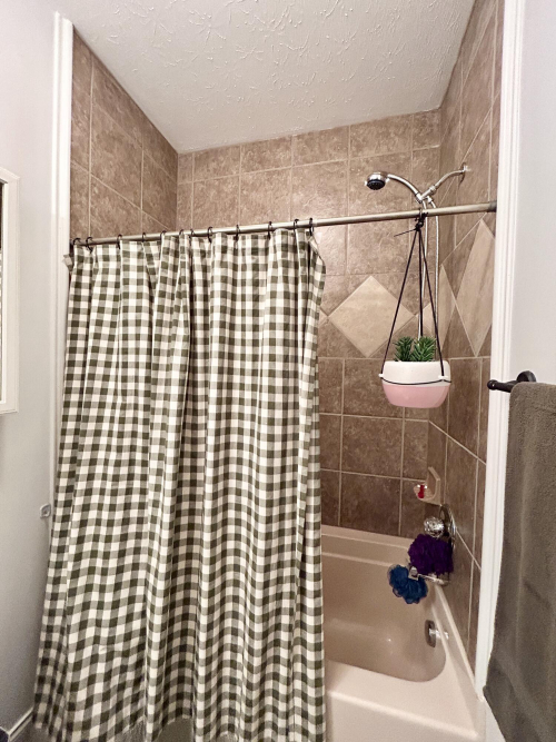 Listing Image 80