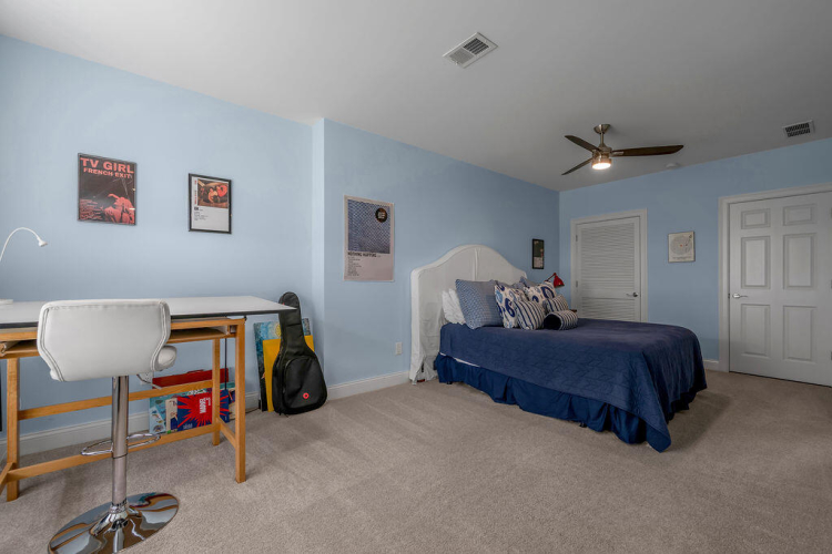 Listing Image 45