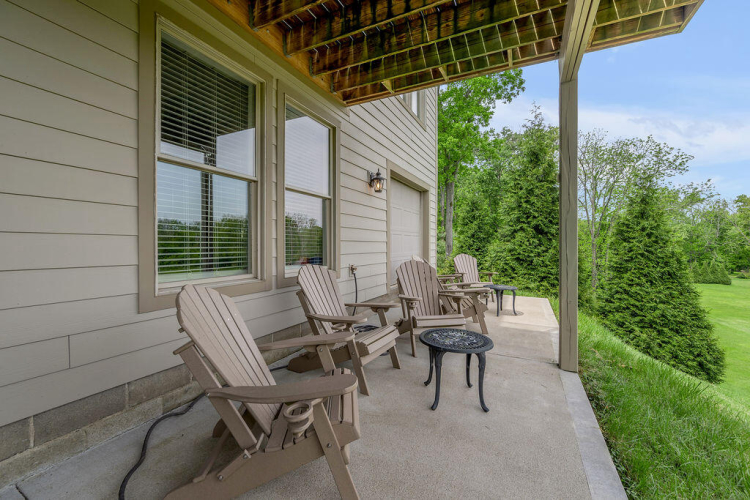 Listing Image 52