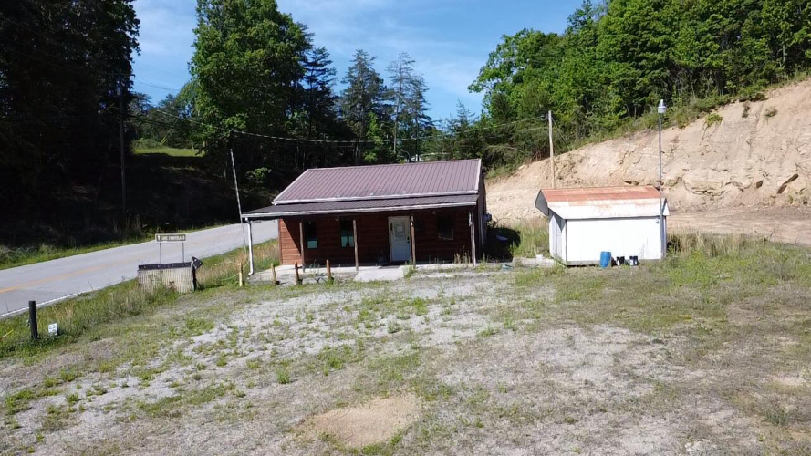 Listing Image 7